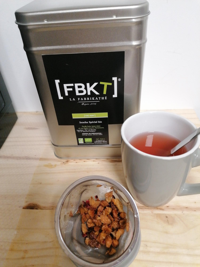 Thé Vert Et Blanc Sencha. Prix Pour 100g