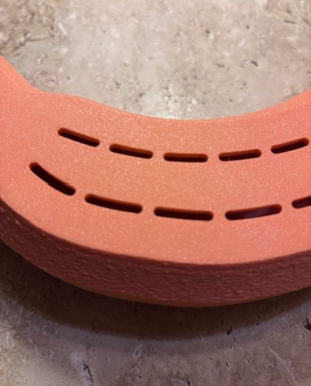 La Protégée — étui banane