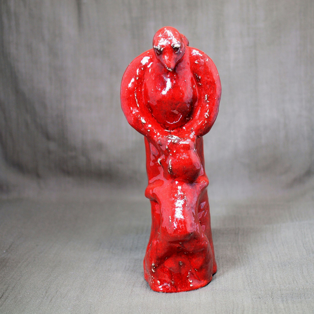 Dutch Art | &#039;Moeder en Kinderen&#039; Handgemaakt geglazuurd aardewerk beeld Rood/wit gespikkeld (afmetingen 24,0 cm x 12,0 cm x 8,0 cm | Vintage