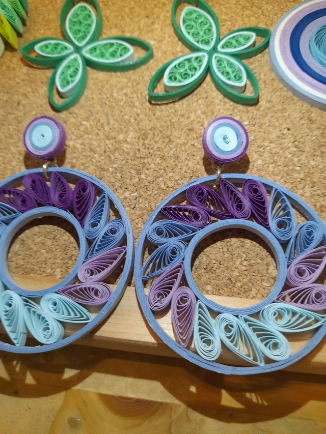 Pendientes aro mini flor