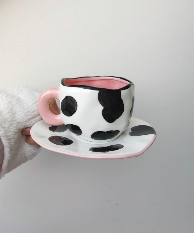 Tasse et soucoupe en céramique vache