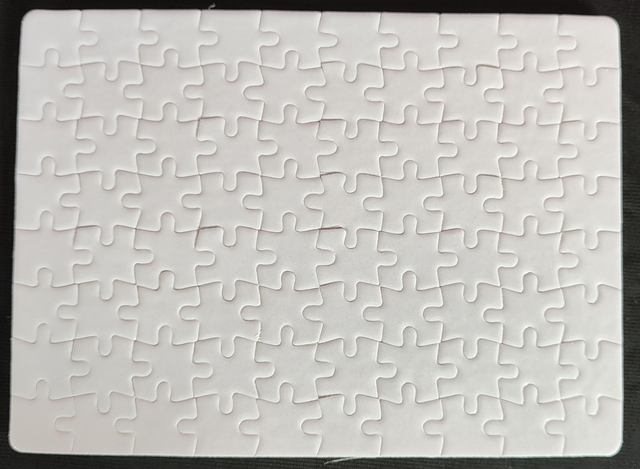 Puzzle Blanc 80 pièces  avec son cadre dimension 20 X 15 cm