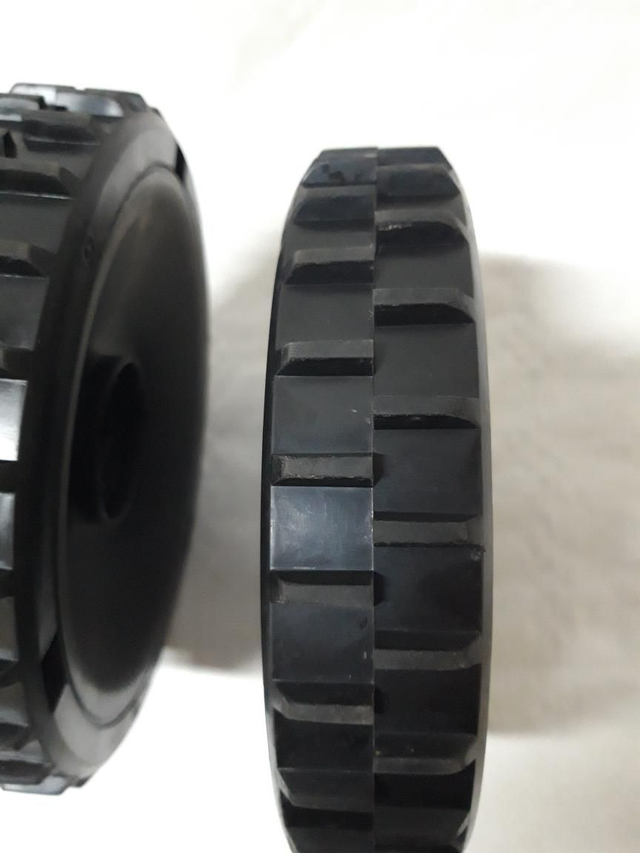 Lot de 2 roues pour tondeuse robot