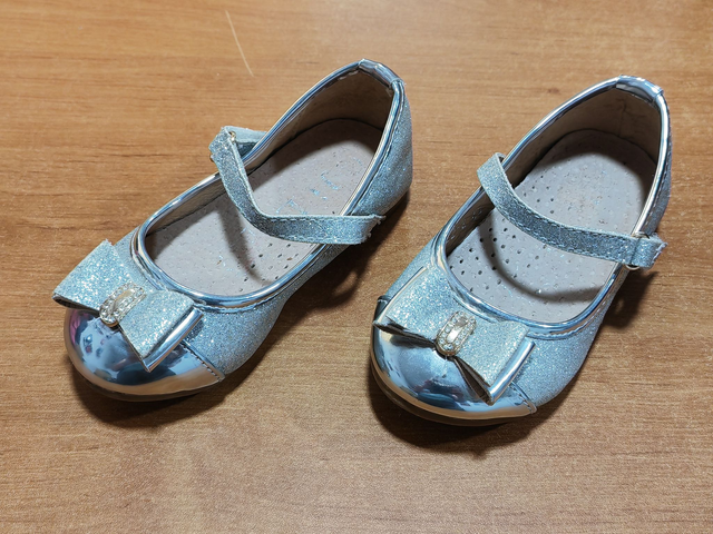 Ballerines grise / brille en 23