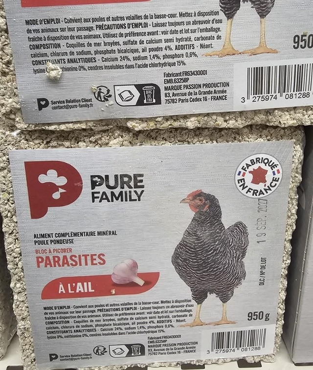 Chicken pecking block anti parasite 950g