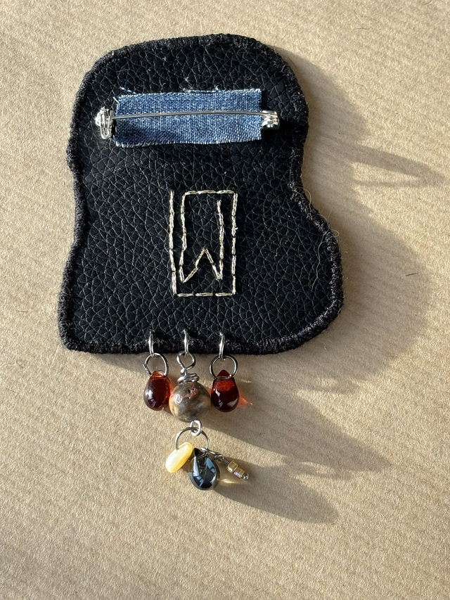 Broche Illustrée *Daphnée*