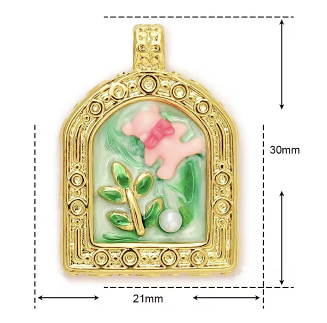 Charm ramoscello e orsetto smaltati verde 