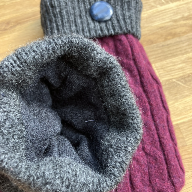 Red & Grey Mittens