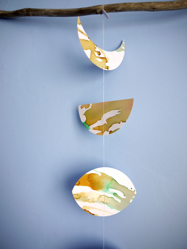 Grain Moon phases ink wall hanging - AUTUMN // LIGHT // AUGUST