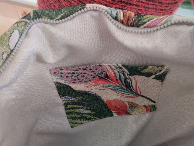 Sac hobo besace tissu jacquard feuilles et plumes doublé