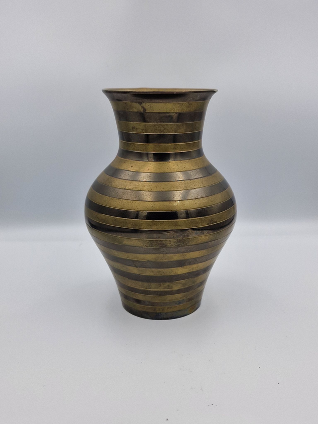 Vase métallique Noir et doré