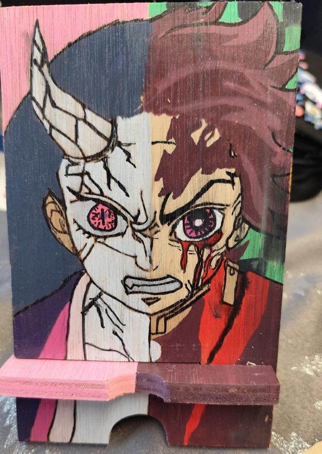 Support de charge téléphone demande slayer