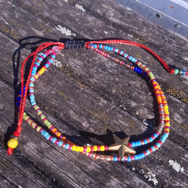 Bracelet de Cheville double Fait-Main Coloré motif Etoile pour Femme sur nœud coulissant 