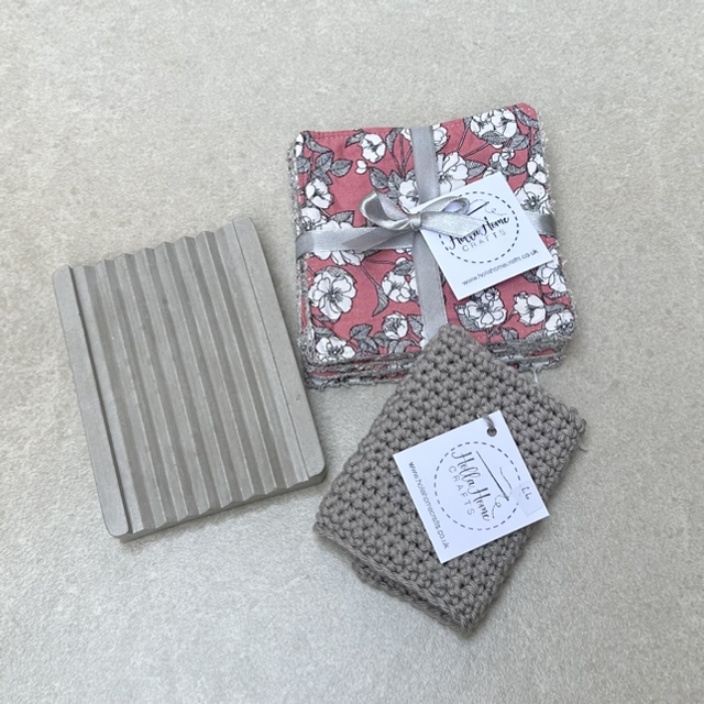 Luxury bathroom gift sets (antique rose or grey)