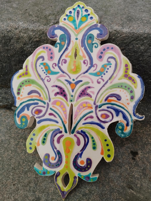 COLLECTION: Applique murale à accrocher ou à coller 