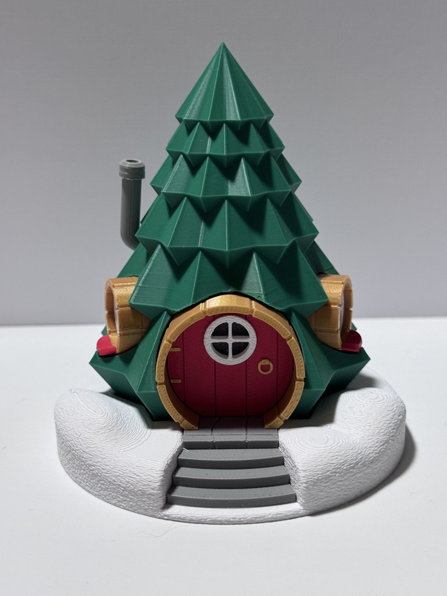 Maison décorative en forme de sapin