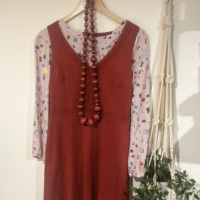 ROBE + CHEMISE + COLLIER 