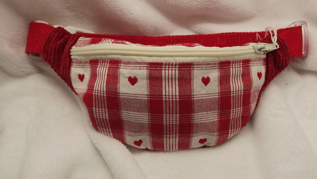 Sac banane enfant tissu savoyard rouge et velours rouge
