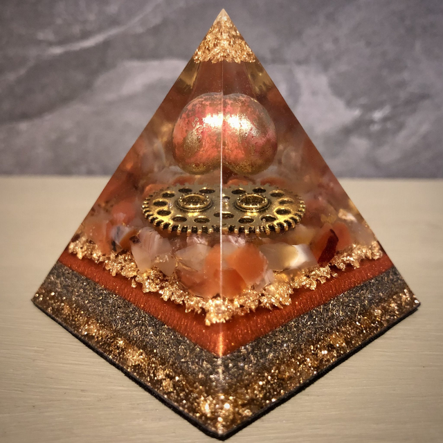 Custom Made 6cm Crystal Energy/Orgonite Pyramid