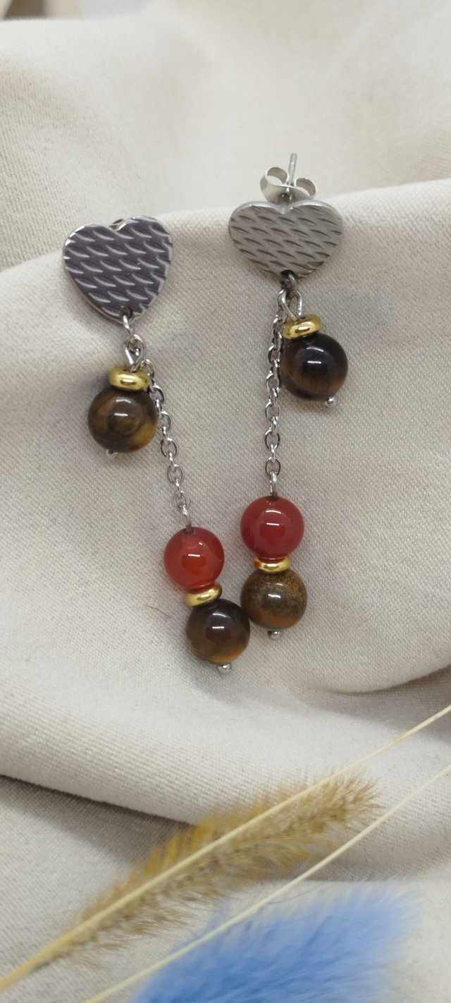 Clous d'oreilles en pierres naturelles de 8 mm (cornaline, œil de tigre)