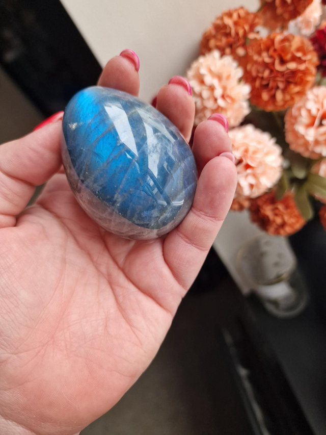 Labradorite egg
