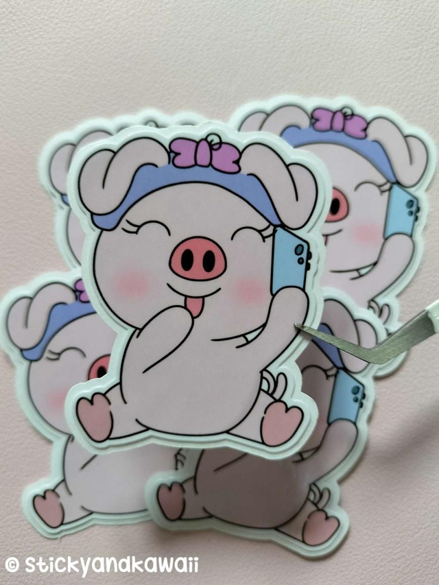 Cochonne au téléphone