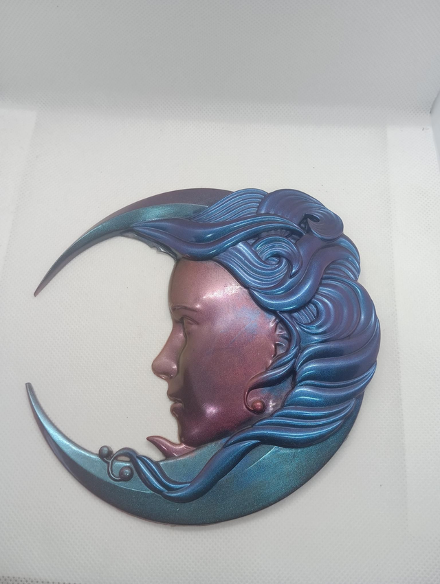 Lune visage caméléon 