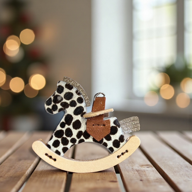 Porte clés cheval à bascule en cuir