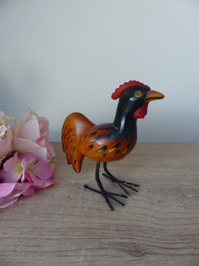 Figurine petit coq poule en bois et métal, poulet ferme animal sculpté en bois, décoration cuisine de campagne, collection oiseau en bois