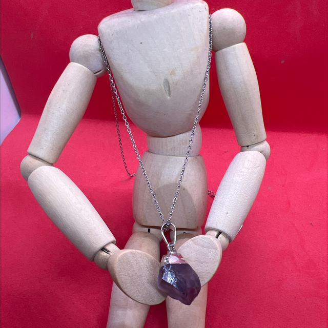 Collier Pointe d’Améthyste – Sérénité et Élévation Spirituelle