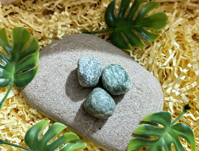 Jade de Qinghai 2-4cm