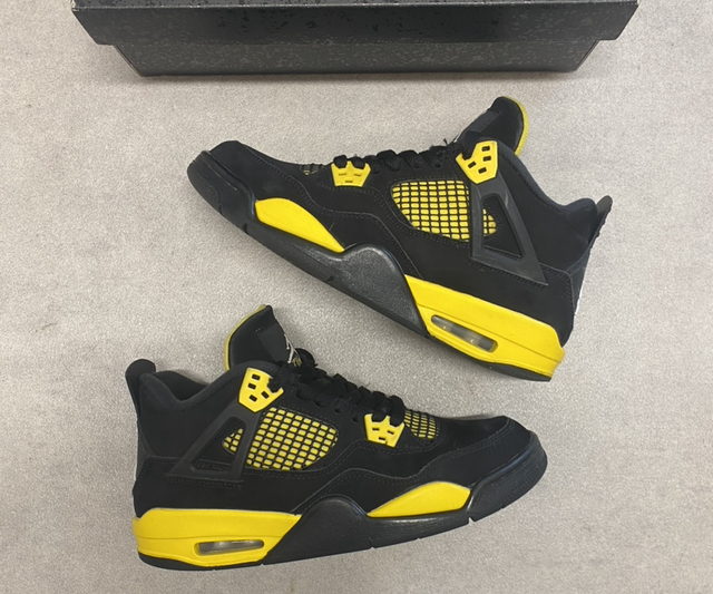Air Jordan 4 Retro Yellow Thunder GS (Taille 40)