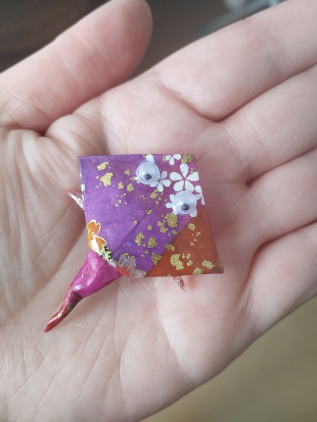 Broche Raie en Papier Japonais – Crépuscule Marin