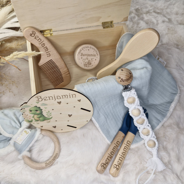 Coffret de naissance personnalisé Dinosaure – Cadeau baby-shower surprise bébé