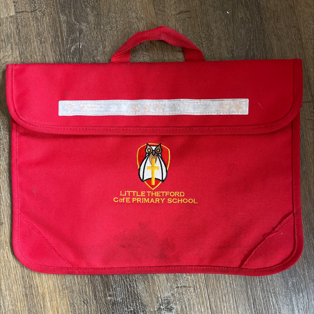 Logo book bag 