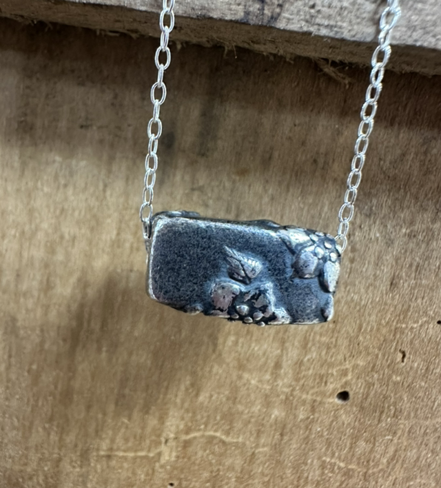 Noodle &amp; Meow - Hellebore Bead