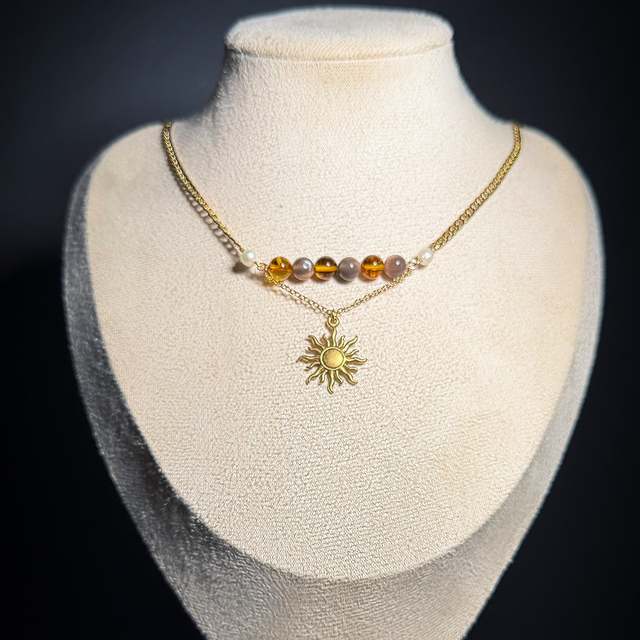 Collier NAMI pierres de soleil noir et ambre 