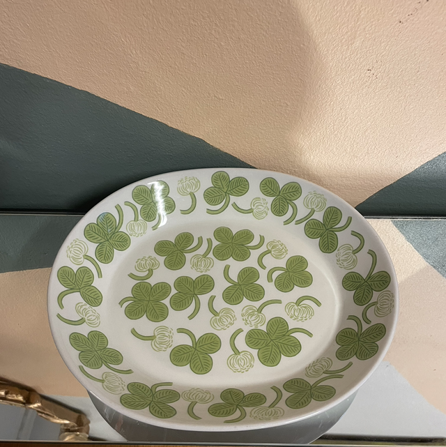 Arabia, Apila tarjoiluvati