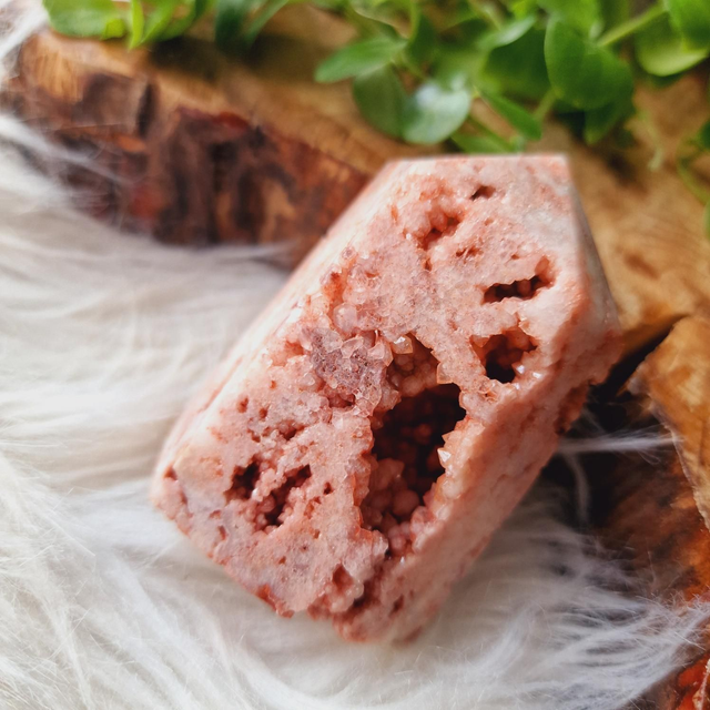 Pink Amethyst Point 121g