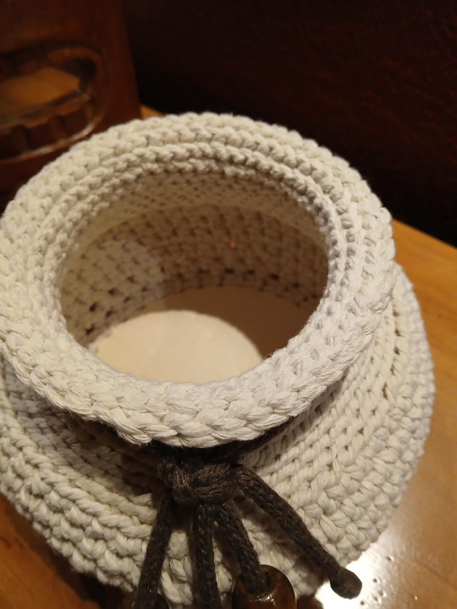 Panier bohème en macramé - création artisanale