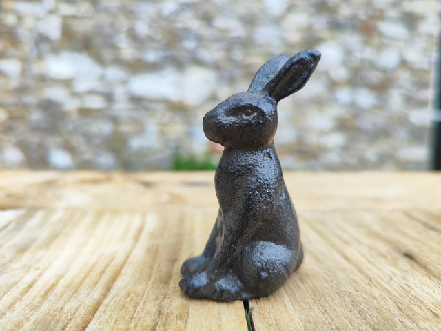 Cast Iron Hare