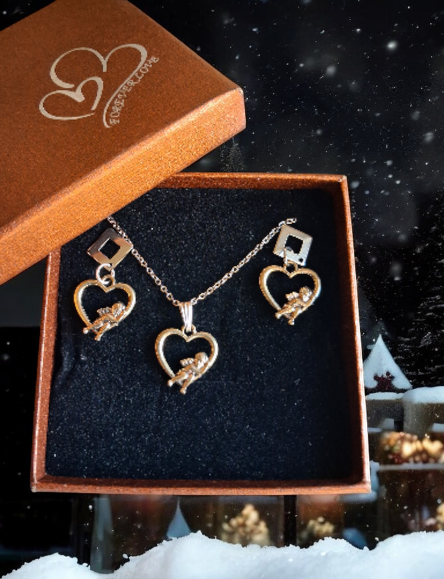 Parure bijoux (collier + boucles d’oreilles)