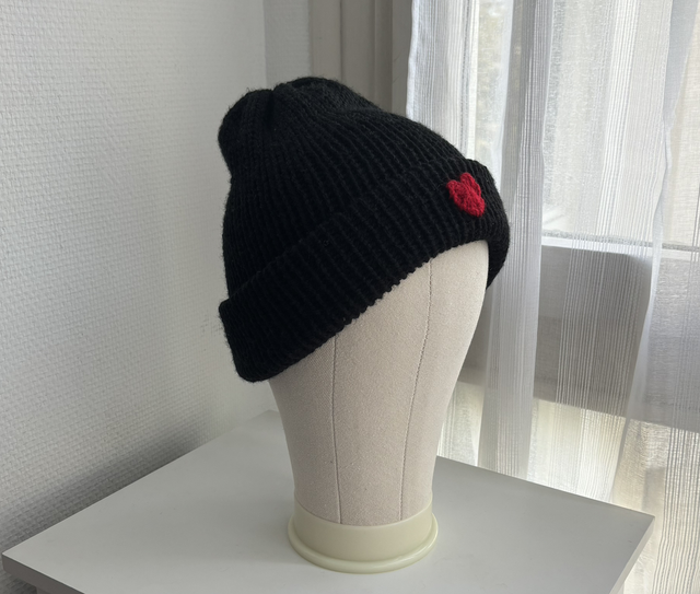 Bonnet d&#039;hiver brodé