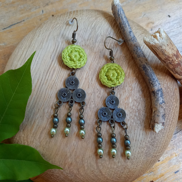 Parure vert anis et bronze - Boucles d&#039;oreille type attrape-rêves