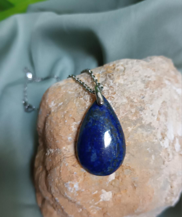 Pendentif en lapis lazuli