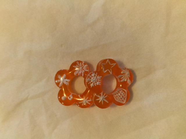 Créoles et pampilles fleurs oranges à motifs