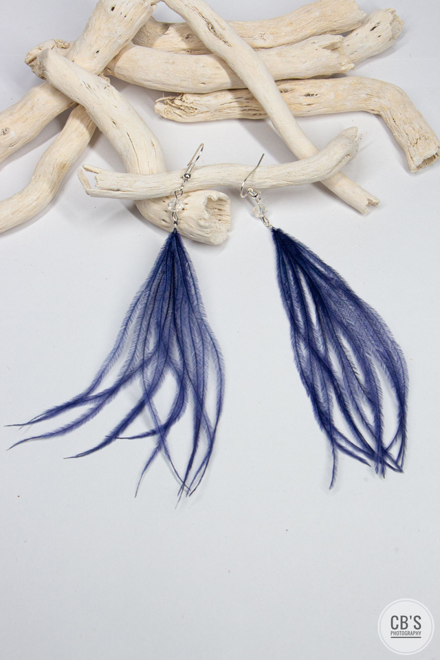 Boucles d'oreilles en plumes d'autruche bleu marine