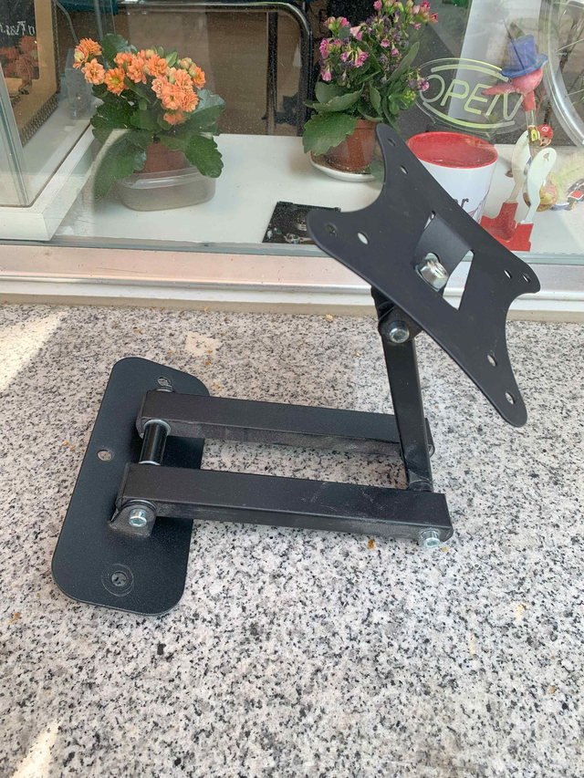 Monitorhalterung lang mit Gelenk