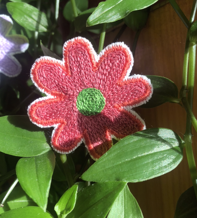 Fleur - broche &amp; écusson