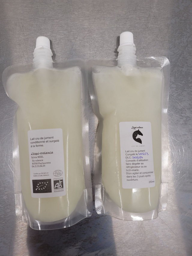 Lait cru de jument surgelé issu de l'agriculture biologique